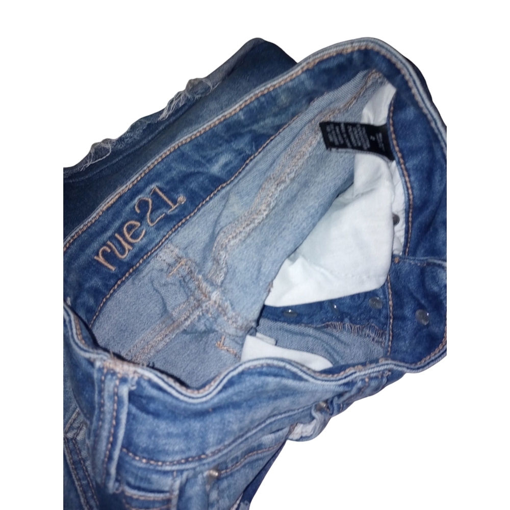 Rue 21 Denim Distressed Blue Women's Blue Denim Shorts Size 2 - Picture 3 of 3
